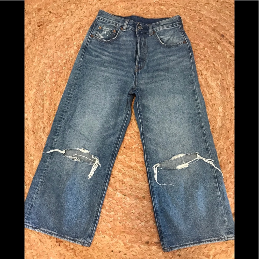 Levi’s Wide Leg Crop Jean 26